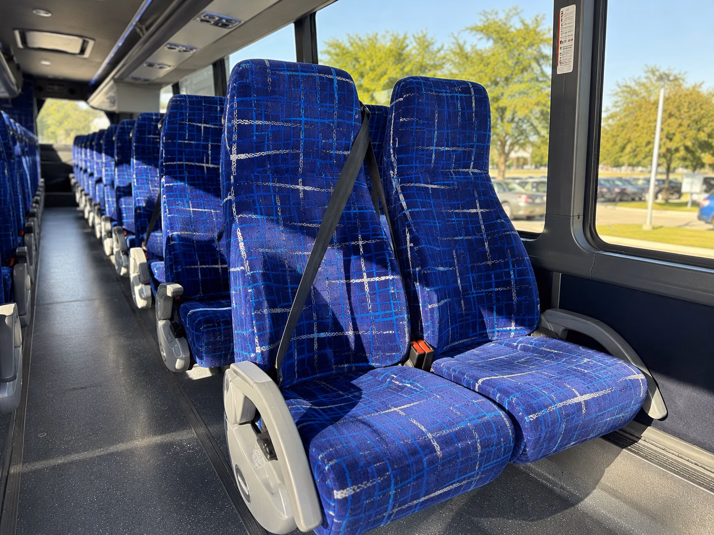 rochester international airport rst charter bus rentals transfers